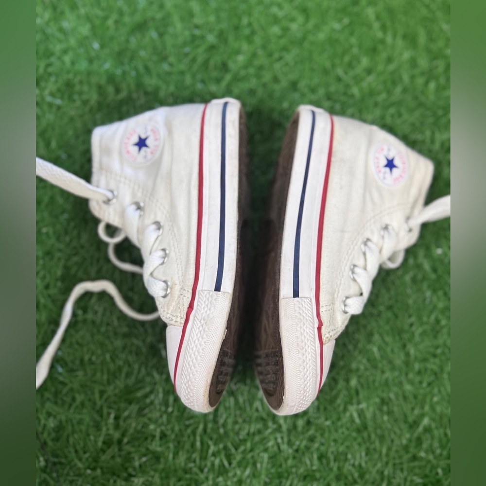 Converse Kids‎ White Sneakers Size 7 - Picture 7 of 9